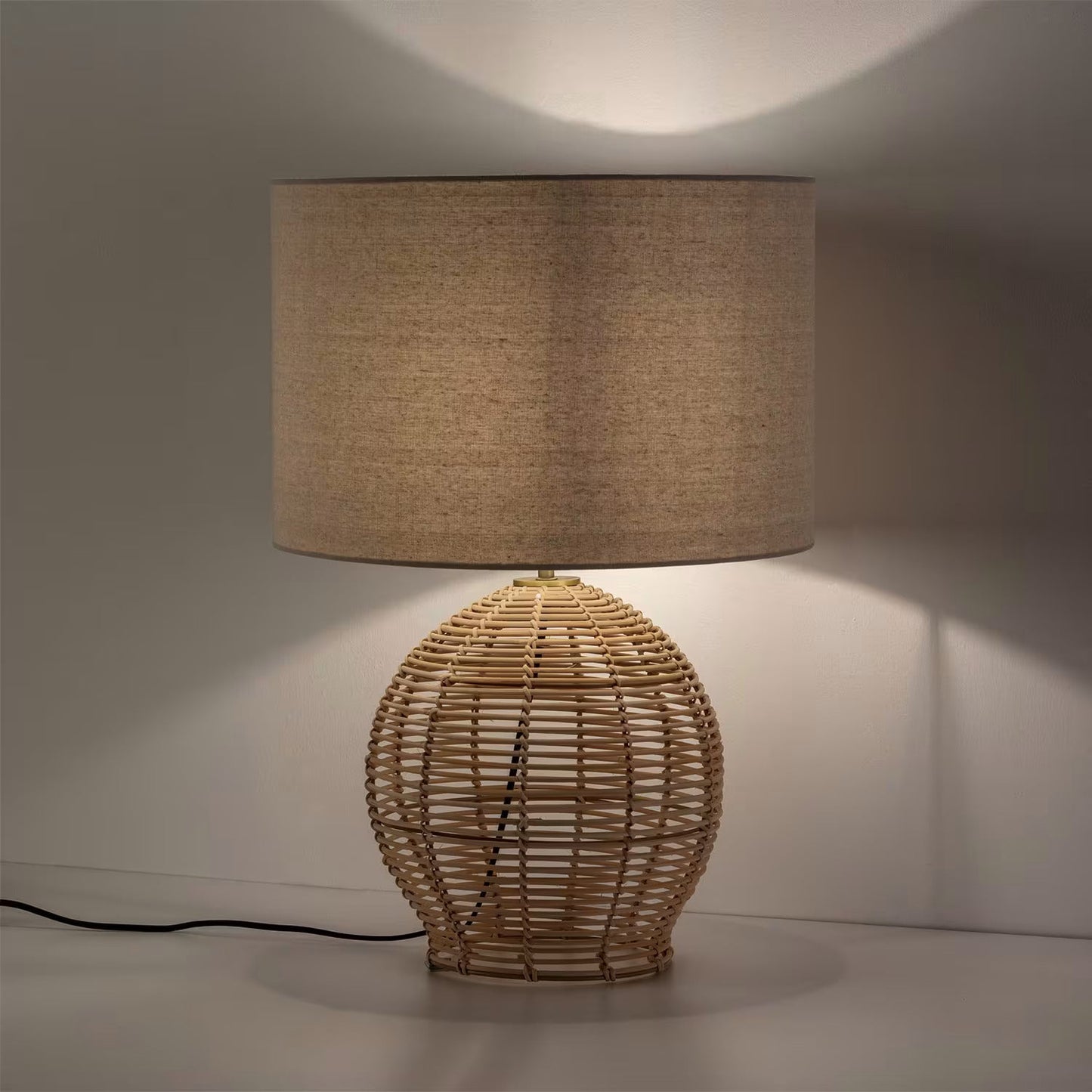 Grande Lampe à Poser en Rotin | MIKI