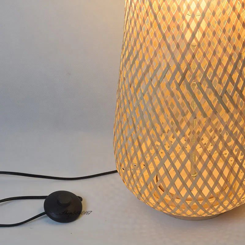 Lampadaire en Rotin Tressé Main | ALOE
