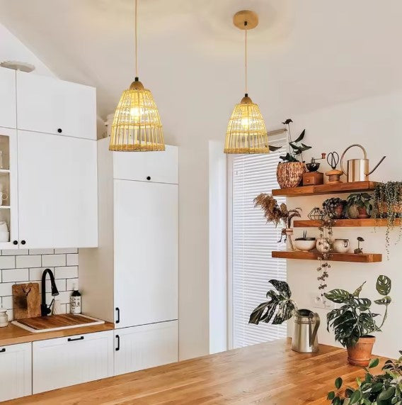 Luminaire en rotin classique