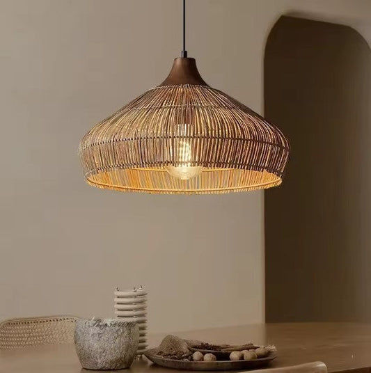 Suspension rotin chapeau