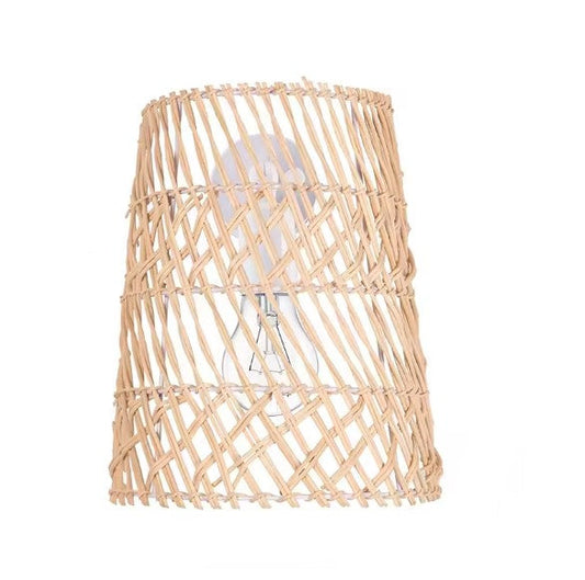 Luminaire en rotin pour chambre