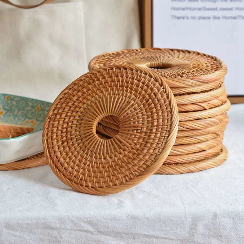 Dessous de Plat Rond en Rotin