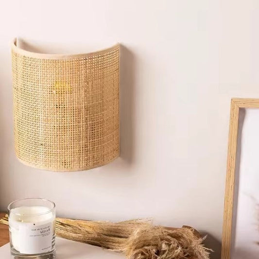 Luminaire en rotin mural simple